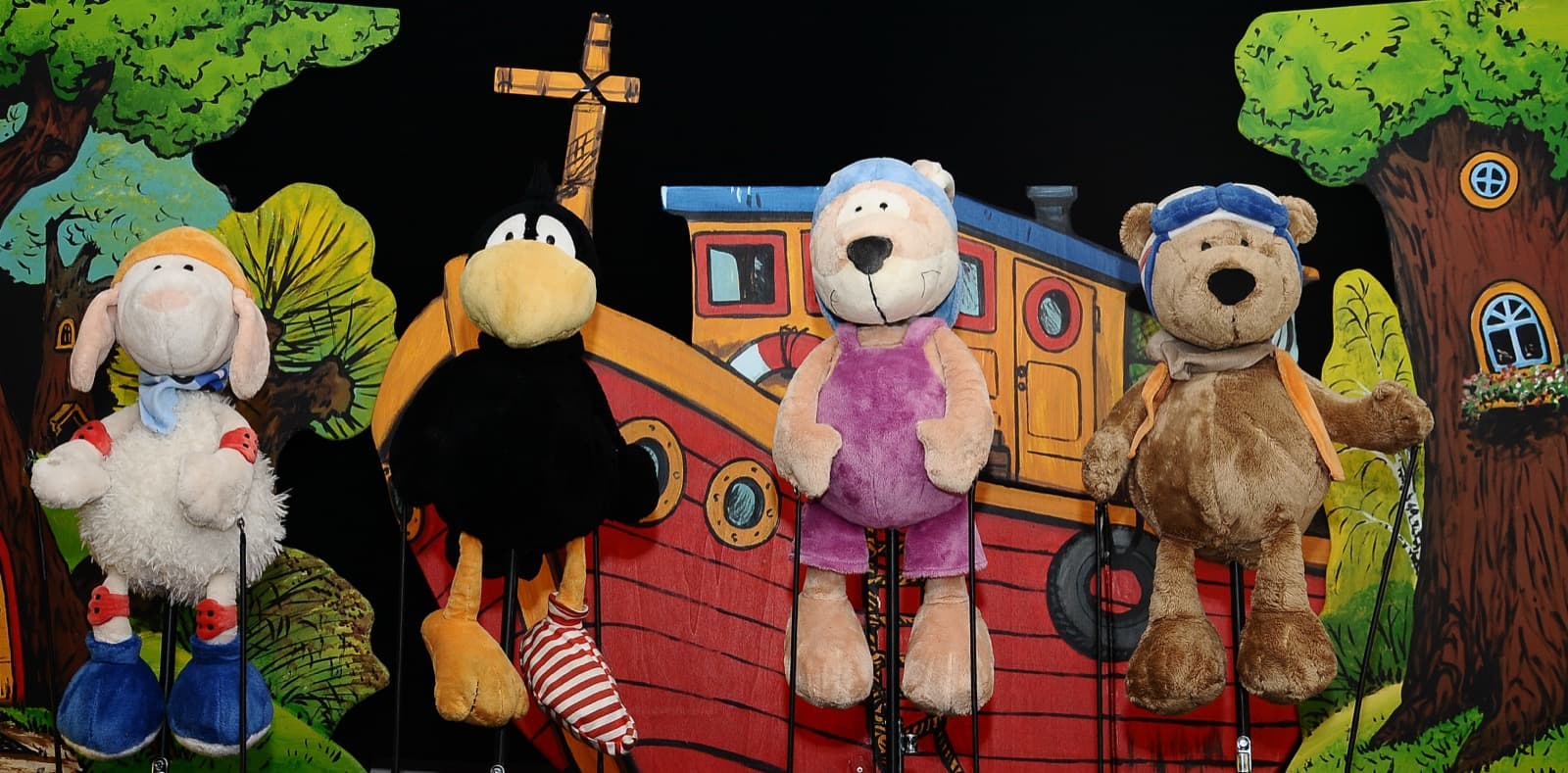 Stabpuppen: Wolle, Rabesocke, Löffel und Edda